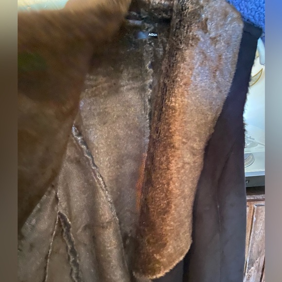 AQUA - Faux Sherling Vest - TWO TONED Black/Caramel - Mint Condition - Picture 5 of 7